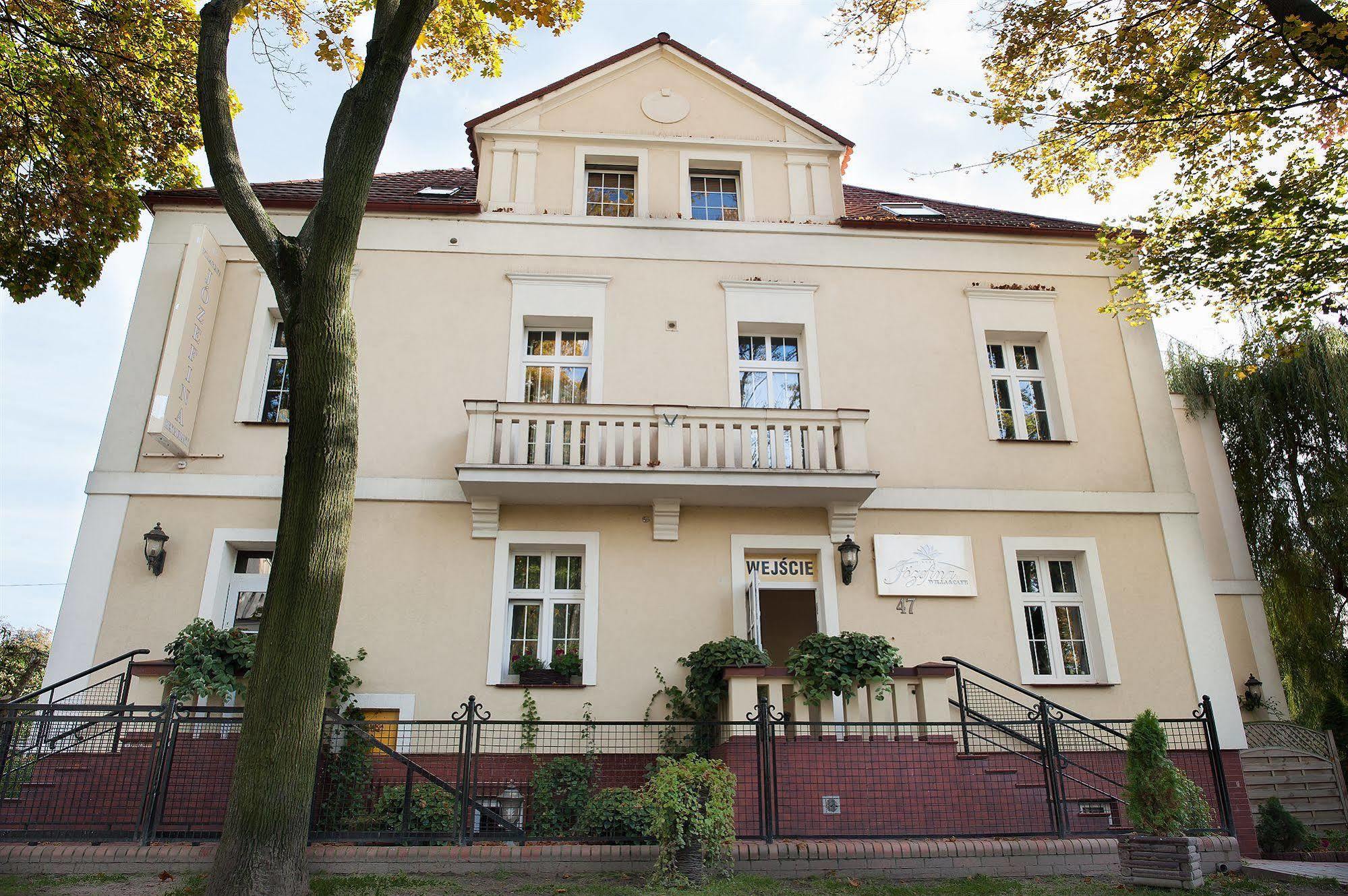 Willa Jozefina Inowrocław Εξωτερικό φωτογραφία